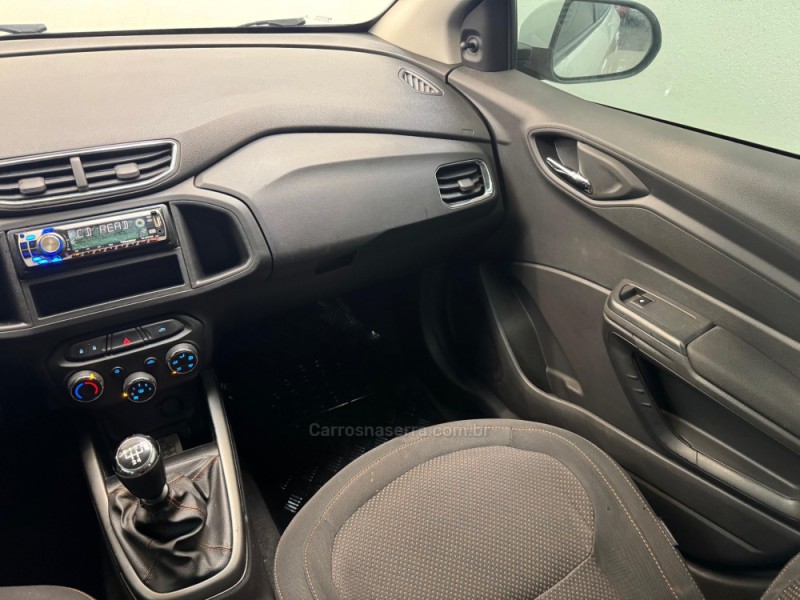 ONIX 1.4 MPFI LTZ 8V FLEX 4P MANUAL - 2015 - CASCA