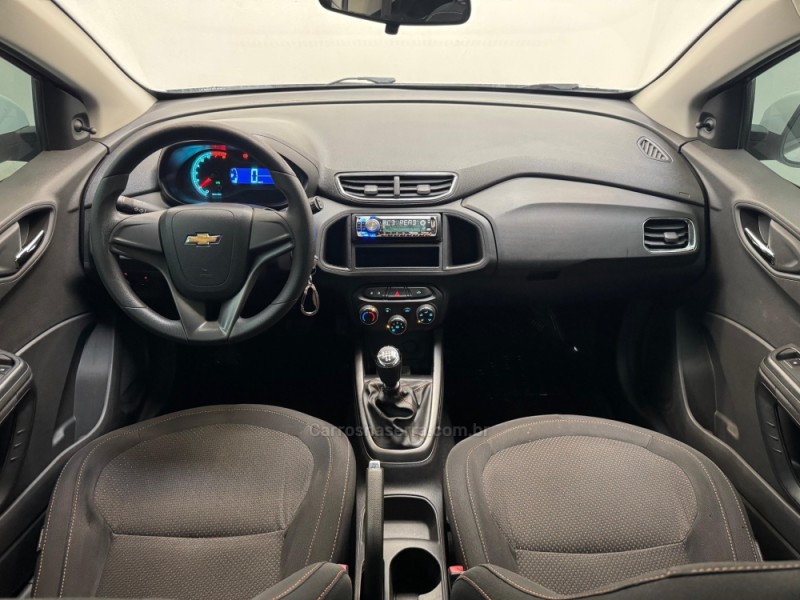 ONIX 1.4 MPFI LTZ 8V FLEX 4P MANUAL - 2015 - CASCA