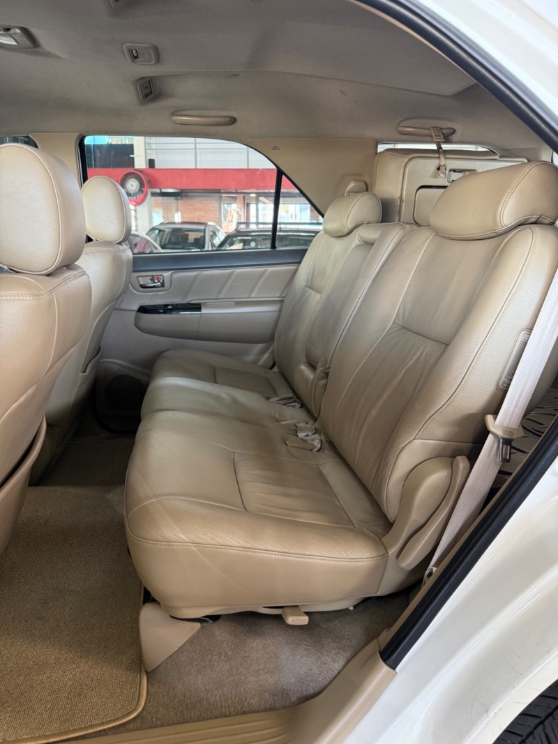 HILUX SW4 3.0 SRV 4X4 7 LUGARES 16V TURBO INTERCOOLER DIESEL 4P AUTOMÁTICO - 2013 - FARROUPILHA