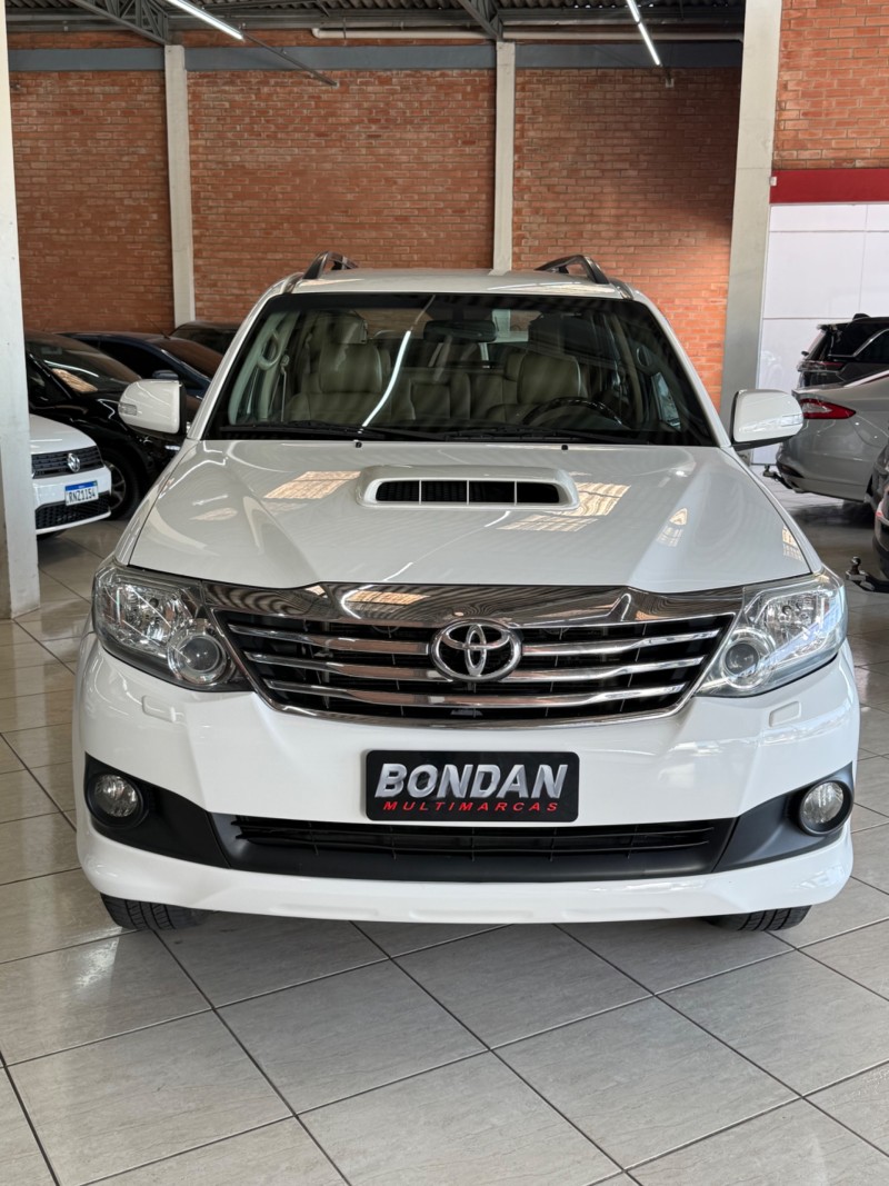 HILUX SW4 3.0 SRV 4X4 7 LUGARES 16V TURBO INTERCOOLER DIESEL 4P AUTOMÁTICO - 2013 - FARROUPILHA