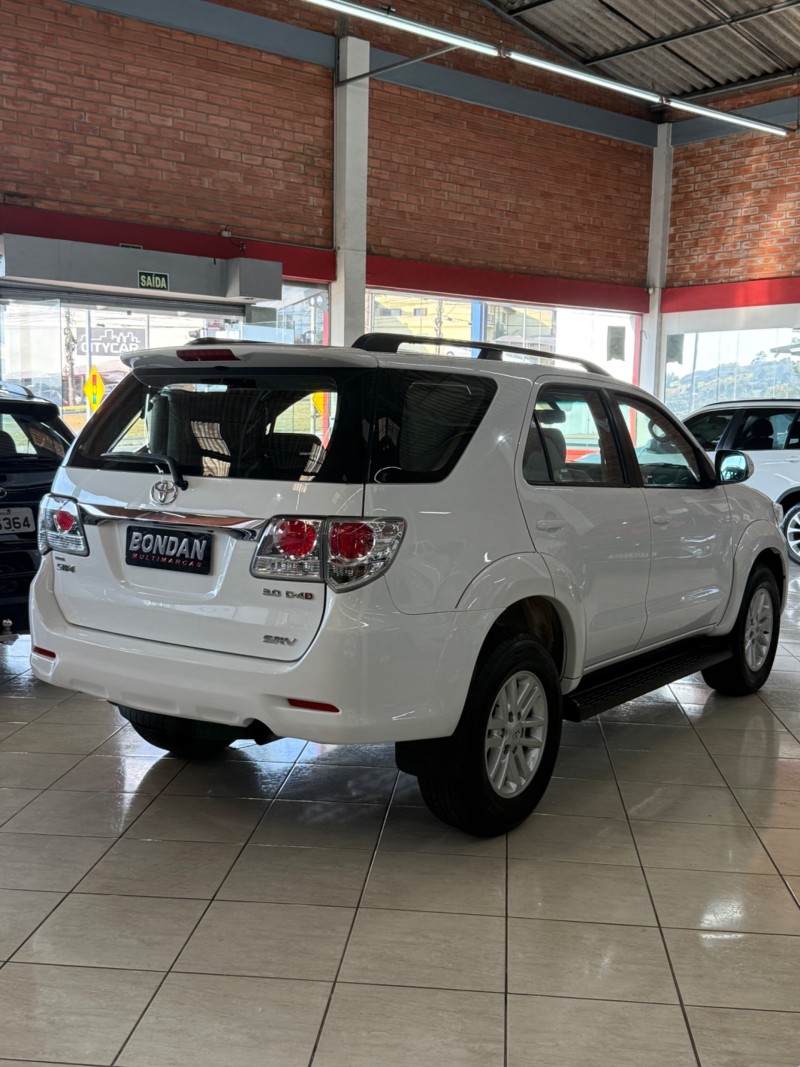 HILUX SW4 3.0 SRV 4X4 7 LUGARES 16V TURBO INTERCOOLER DIESEL 4P AUTOMÁTICO - 2013 - FARROUPILHA