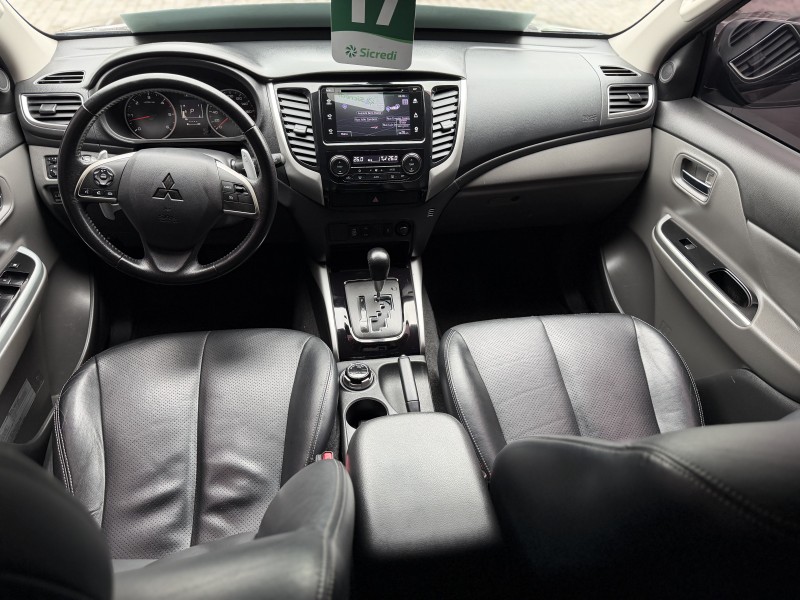 L200 TRITON 2.4 16V TURBO DIESEL SPORT HPE TOP CD 4P 4X4 AUTOMÁTICO - 2017 - CAXIAS DO SUL