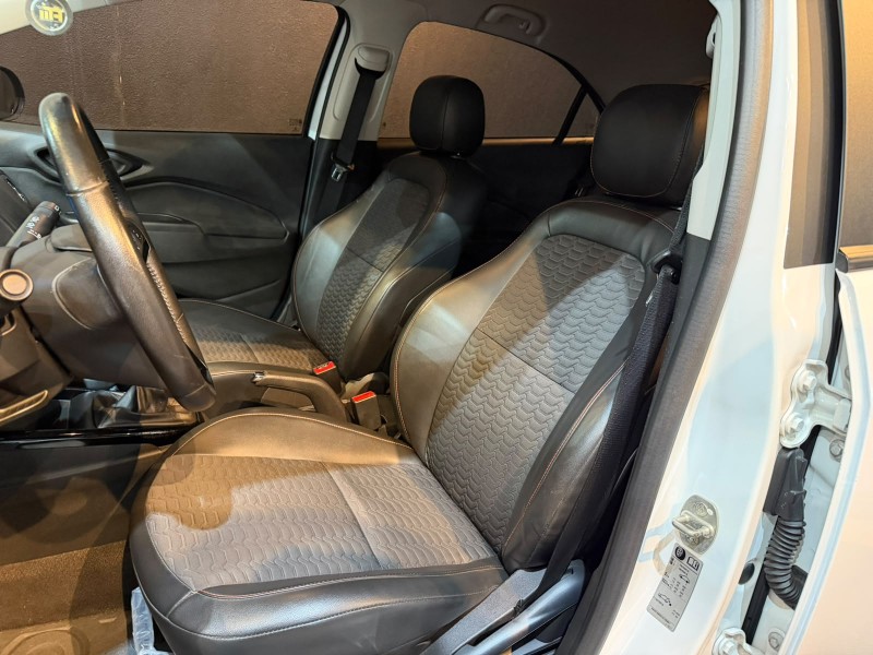 ONIX 1.4 MPFI LTZ 8V FLEX 4P MANUAL - 2017 - ANTôNIO PRADO