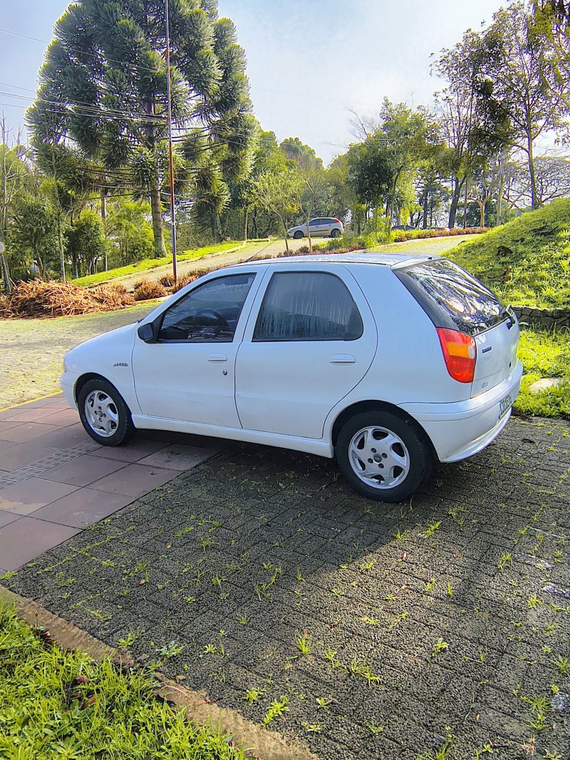PALIO 1.0 MPI ELX 500 ANOS 8V GASOLINA 4P MANUAL - 2000 - FARROUPILHA