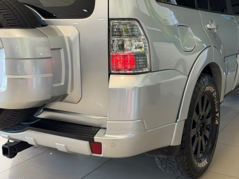 PAJERO 3.2 HPE S 4X4 7 LUGARES 16V TURBO INTERCOOLER DIESEL 4P AUTOMÁTICO - 2008 - ESTâNCIA VELHA