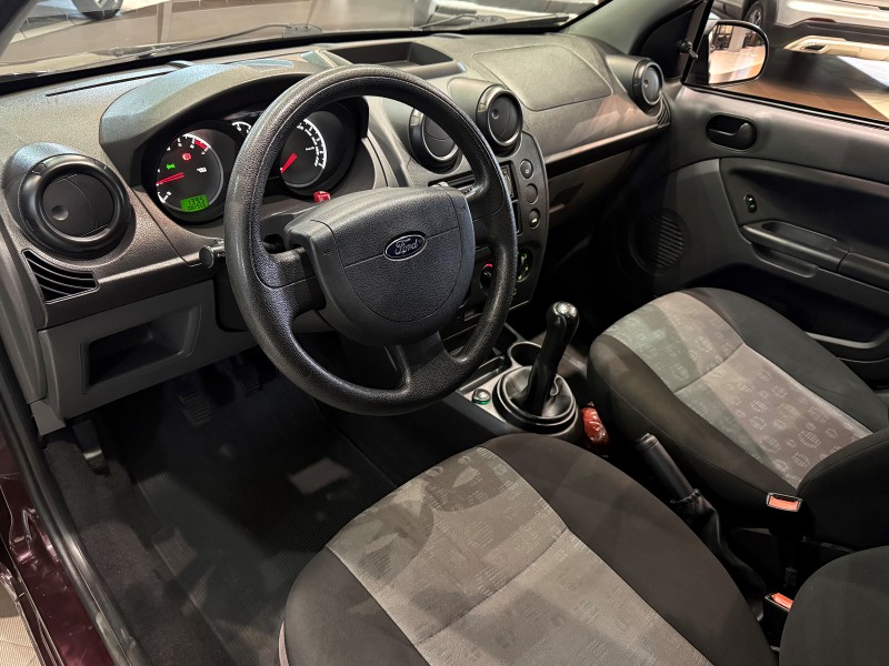 FIESTA 1.0 ROCAM HATCH 8V FLEX 4P MANUAL - 2011 - FARROUPILHA