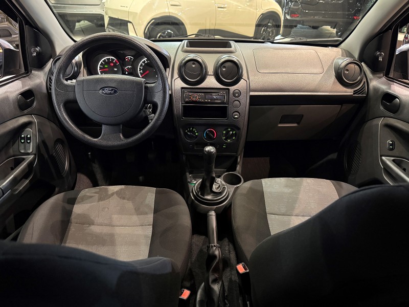 FIESTA 1.0 ROCAM HATCH 8V FLEX 4P MANUAL - 2011 - FARROUPILHA