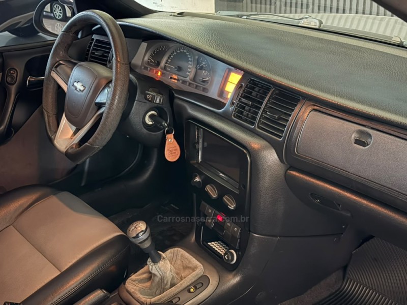 VECTRA 2.2 MPFI CHALLENGE 16V GASOLINA 4P MANUAL - 2001 - ESTâNCIA VELHA