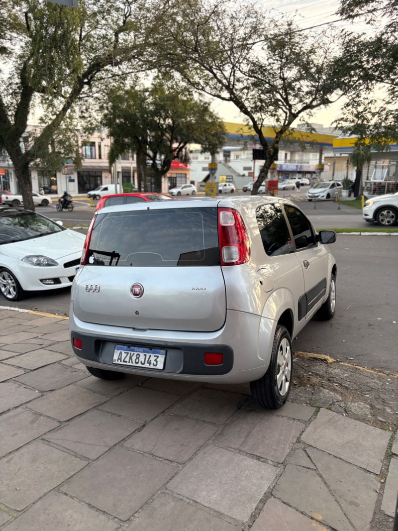 UNO 1.0 VIVACE 8V FLEX 2P MANUAL - 2015 - FARROUPILHA