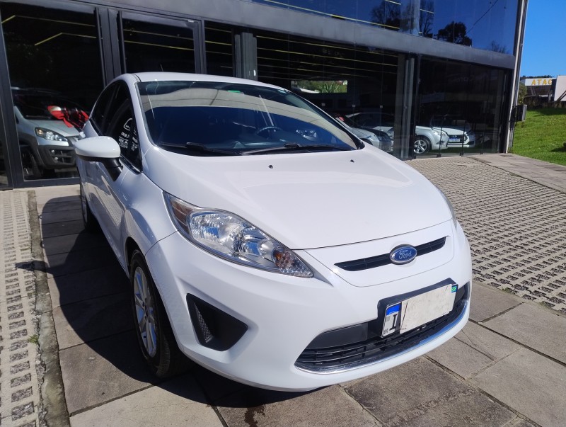 FIESTA 1.6 SE HATCH 16V FLEX 4P MANUAL - 2012 - CAXIAS DO SUL