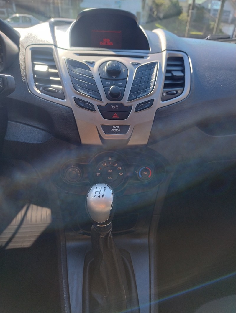 FIESTA 1.6 SE HATCH 16V FLEX 4P MANUAL - 2012 - CAXIAS DO SUL
