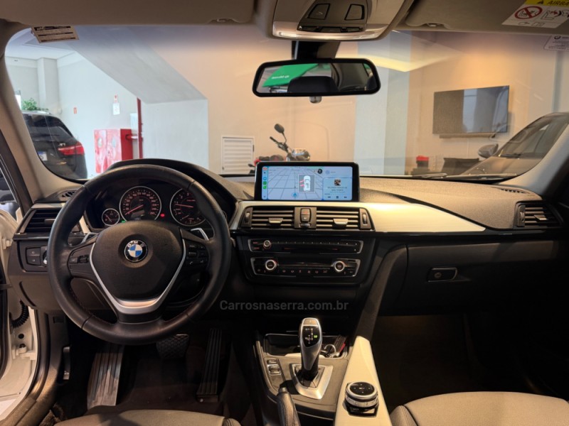 320I 2.0 16V TURBO ACTIVE FLEX 4P AUTOMÁTICO - 2015 - CAXIAS DO SUL