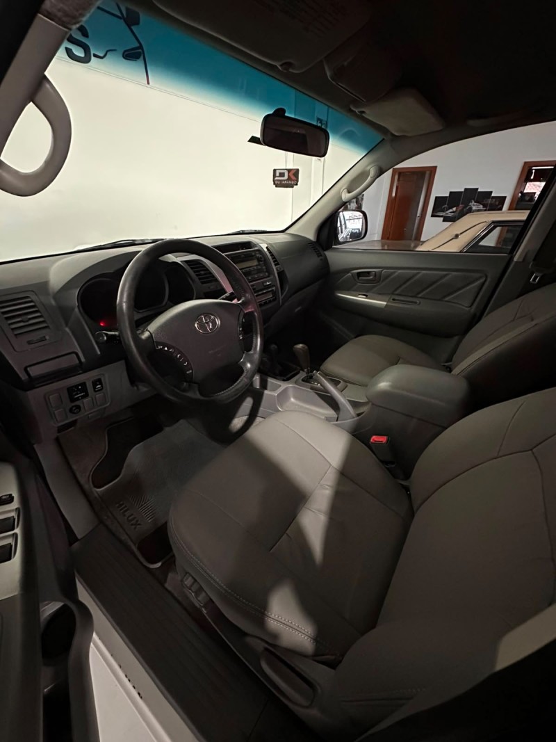 HILUX 3.0 SRV 4X4 CD 16V TURBO INTERCOOLER DIESEL 4P AUTOMÁTICO - 2010 - FARROUPILHA