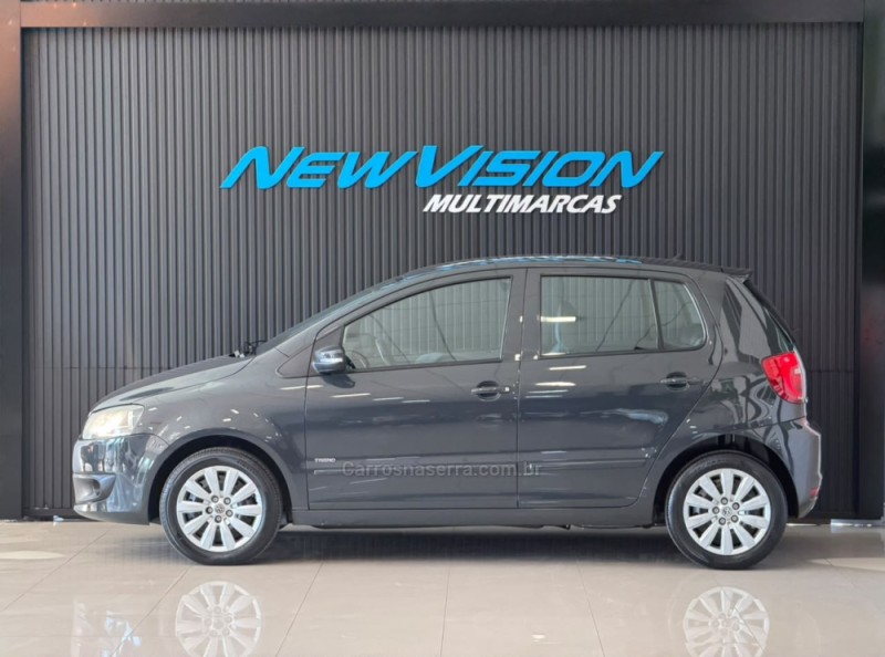 FOX 1.0 MI TREND 8V FLEX 4P MANUAL - 2010 - ESTâNCIA VELHA
