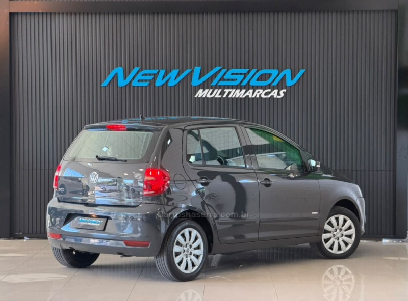 FOX 1.0 MI TREND 8V FLEX 4P MANUAL - 2010 - ESTâNCIA VELHA