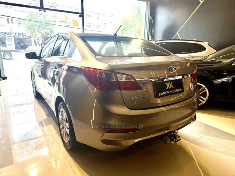 HB20S 1.6 COMFORT PLUS 16V FLEX 4P MANUAL - 2017 - CAXIAS DO SUL