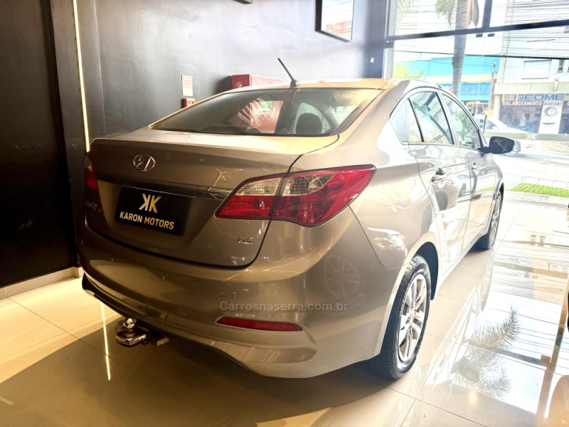 HB20S 1.6 COMFORT PLUS 16V FLEX 4P MANUAL - 2017 - CAXIAS DO SUL