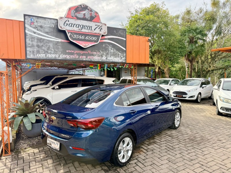 ONIX 1.0	PREMIER PLUS 12V TURBO FLEX 4P AUTOMÁTICO - 2020 - TRêS COROAS