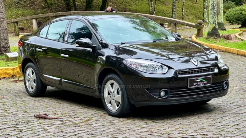 fluence 2.0 dynamique 16v flex 4p automatico 2011 caxias do sul