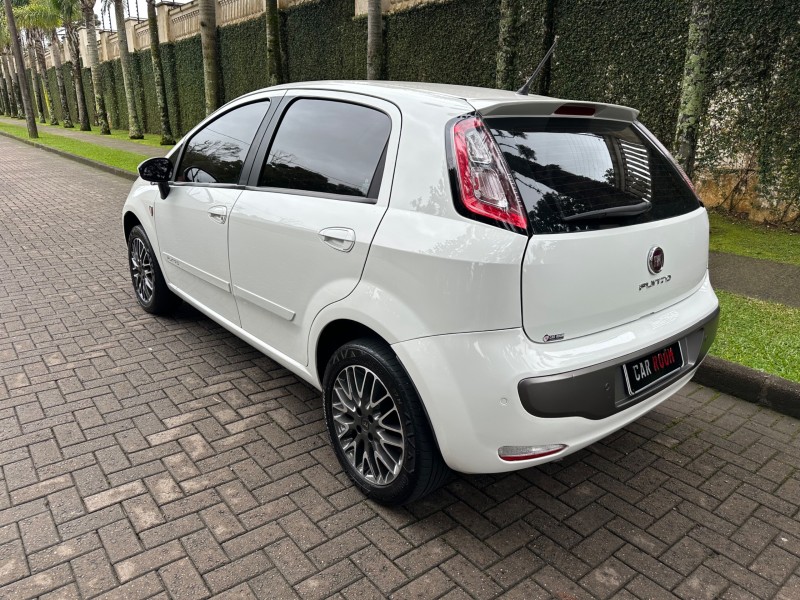 PUNTO 1.6 ESSENCE 16V FLEX 4P MANUAL - 2013 - CAXIAS DO SUL