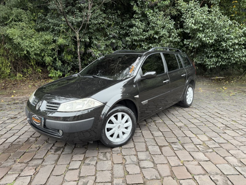megane 1.6 expression grand tour 16v flex 4p manual 2012 caxias do sul