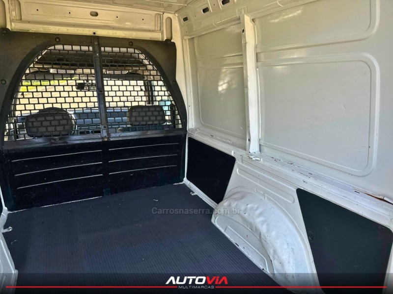 FIORINO 1.3 MPI FURGÃO 8V FLEX 2P MANUAL - 2004 - SAPIRANGA
