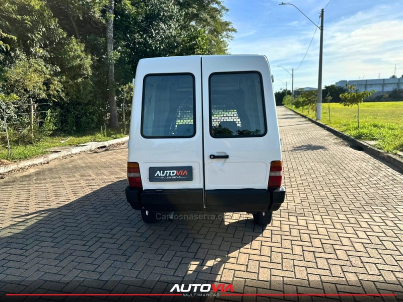 FIORINO 1.3 MPI FURGÃO 8V FLEX 2P MANUAL - 2004 - SAPIRANGA