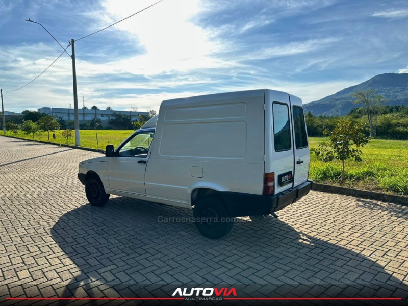 FIORINO 1.3 MPI FURGÃO 8V FLEX 2P MANUAL - 2004 - SAPIRANGA