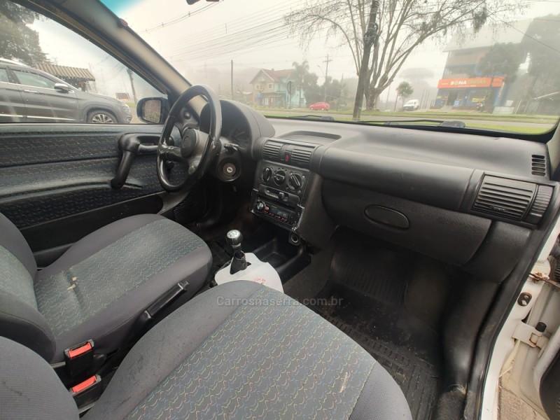 CORSA 1.6 MPFI ST CS 8V GASOLINA 2P MANUAL - 2001 - CANELA