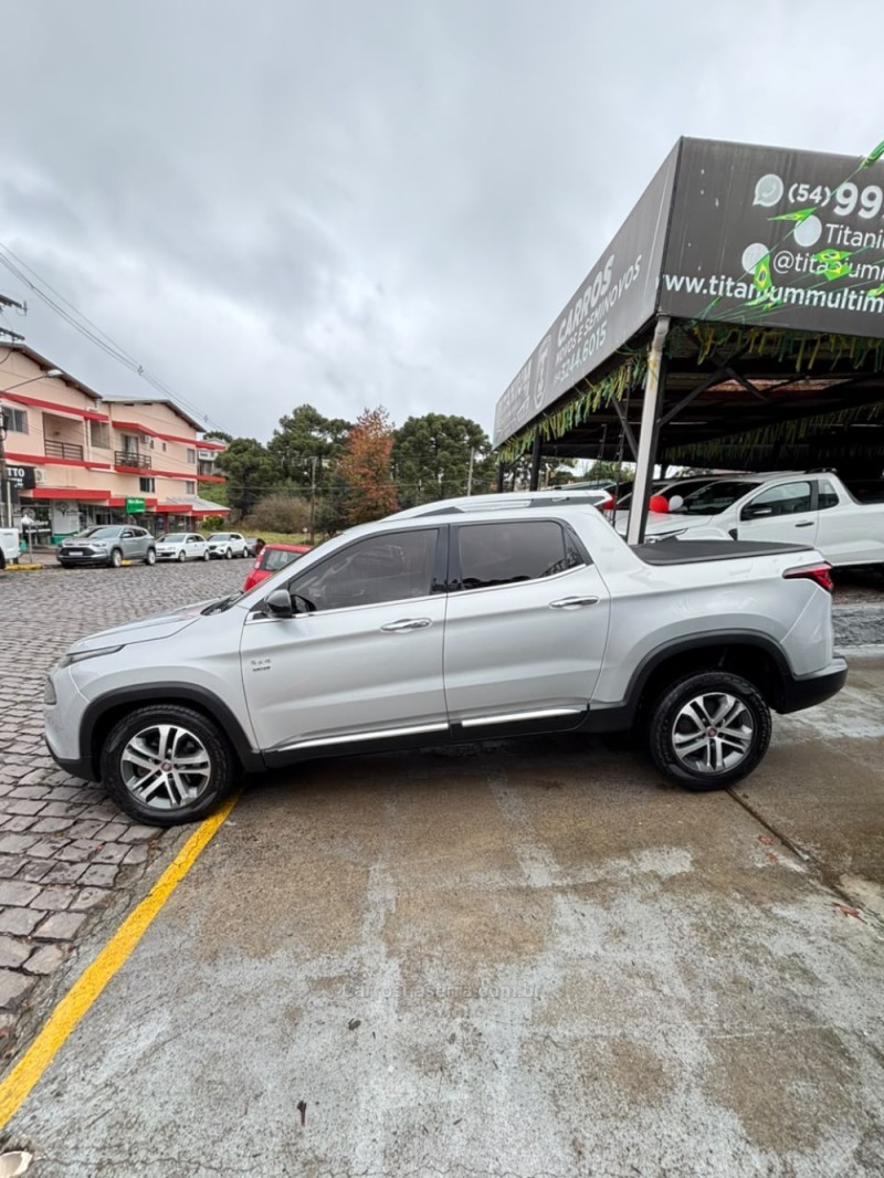 TORO 2.0 16V TURBO DIESEL VOLCANO AT9 4X4 AUTOMÁTICO - 2017 - SãO FRANCISCO DE PAULA