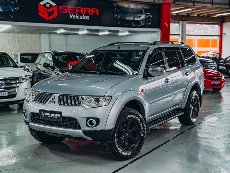 pajero dakar 3.5 hpe 7 lugares 4x4 v6 24v flex 4p automatico 2012 caxias do sul