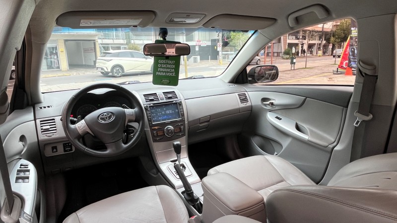 COROLLA 2.0 XEI 16V FLEX 4P AUTOMÁTICO - 2011 - CAXIAS DO SUL