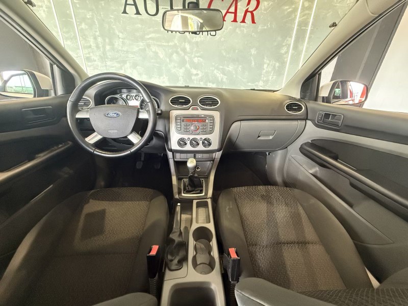 FOCUS 1.6 GL 8V FLEX 4P MANUAL - 2011 - CAXIAS DO SUL