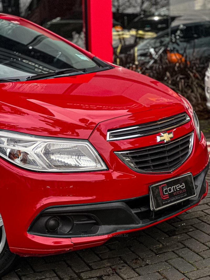 ONIX 1.0 LT 12V FLEX 4P MANUAL - 2013 - CANELA