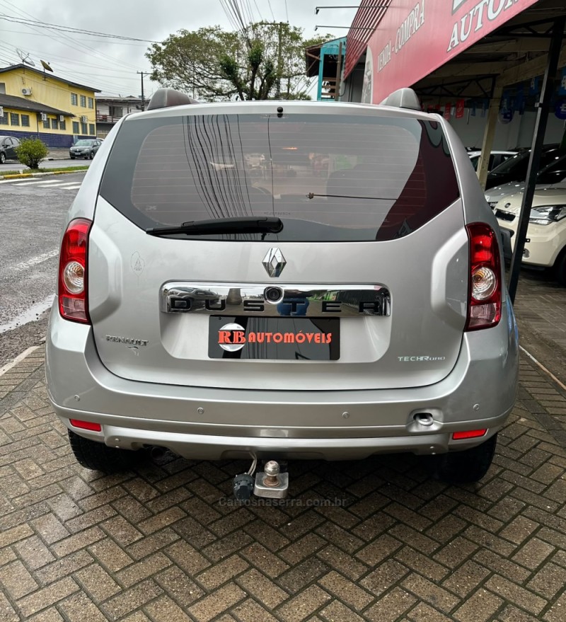 DUSTER 1.6 DYNAMIQUE 4X2 16V FLEX 4P MANUAL - 2012 - PAROBé