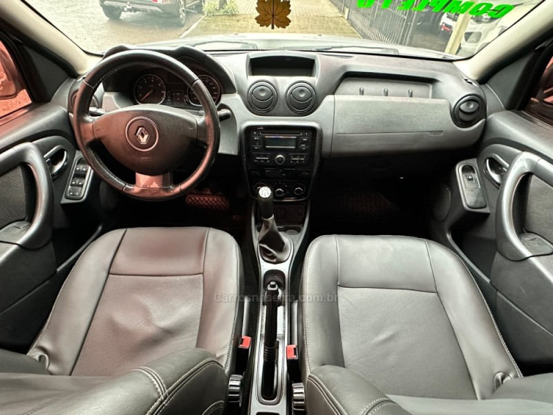 DUSTER 1.6 DYNAMIQUE 4X2 16V FLEX 4P MANUAL - 2012 - PAROBé