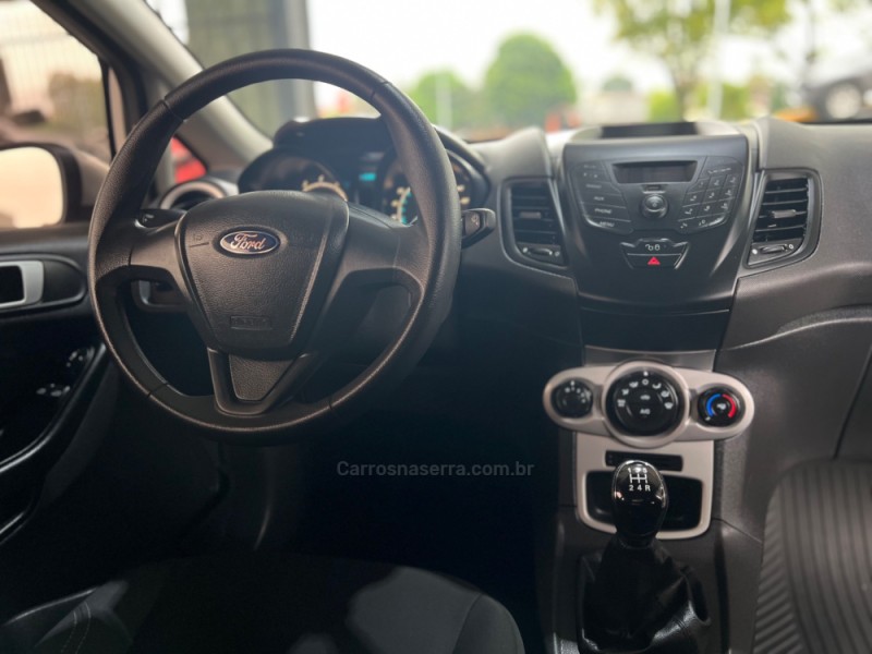 FIESTA 1.5 SE HATCH 16V FLEX 4P MANUAL - 2015 - BOM PRINCíPIO