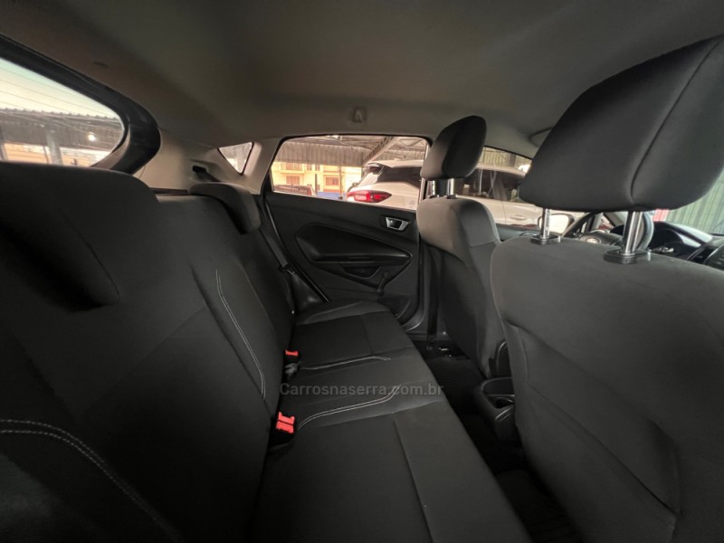 FIESTA 1.5 SE HATCH 16V FLEX 4P MANUAL - 2015 - BOM PRINCíPIO