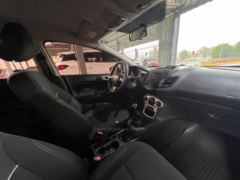 FIESTA 1.5 SE HATCH 16V FLEX 4P MANUAL - 2015 - BOM PRINCíPIO