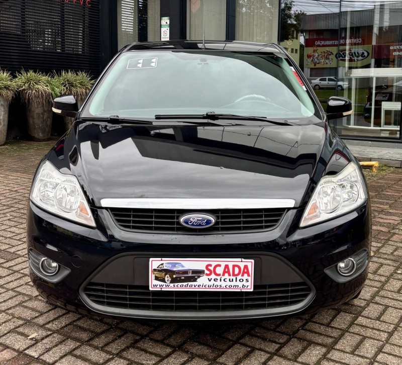 FOCUS 2.0 SEDAN 16V GASOLINA 4P MANUAL - 2011 - CAXIAS DO SUL