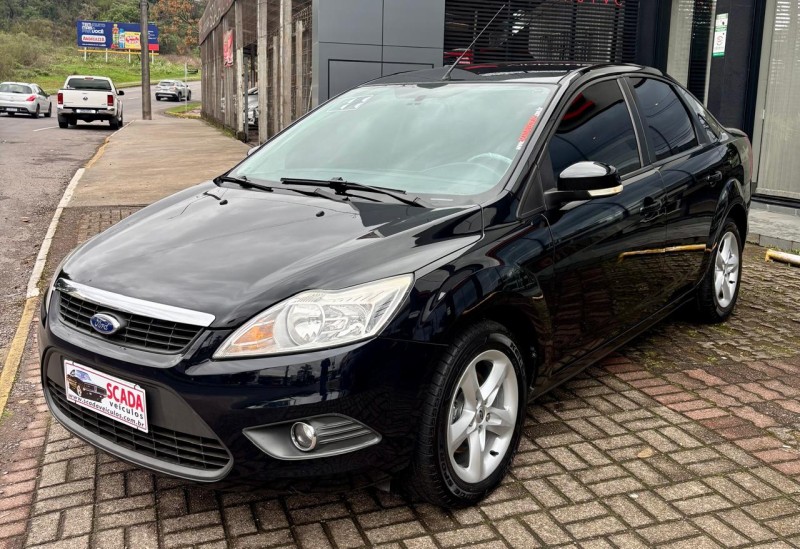 focus 2.0 sedan 16v gasolina 4p manual 2011 caxias do sul
