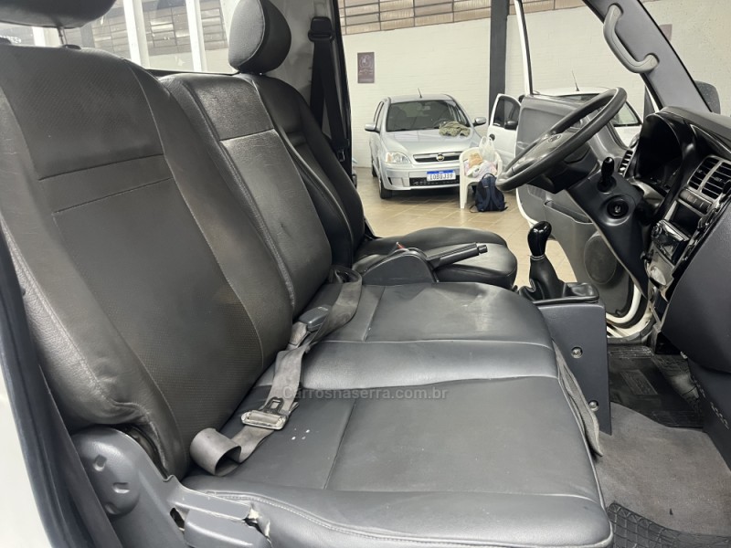BONGO 2.5 K-2500 4X2 CS TURBO DIESEL 2P MANUAL - 2011 - CAXIAS DO SUL