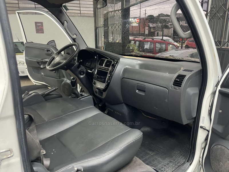 BONGO 2.5 K-2500 4X2 CS TURBO DIESEL 2P MANUAL - 2011 - CAXIAS DO SUL
