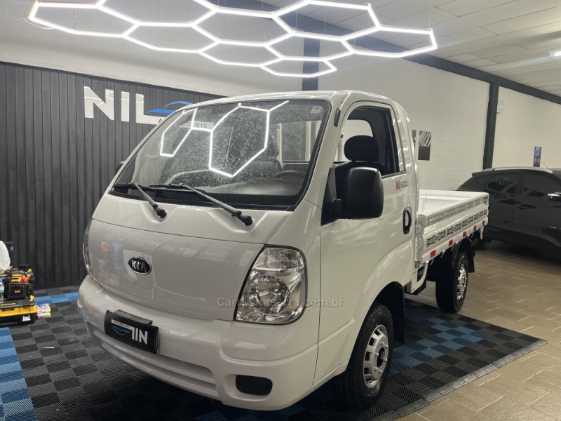 bongo 2.5 k 2500 4x2 cs turbo diesel 2p manual 2011 caxias do sul