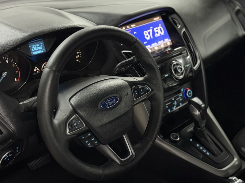 FOCUS 2.0 SE HATCH 16V FLEX 4P AUTO - 2016 - CAXIAS DO SUL