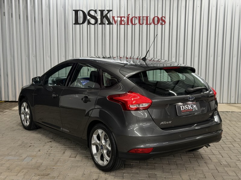 FOCUS 2.0 SE HATCH 16V FLEX 4P AUTO - 2016 - CAXIAS DO SUL