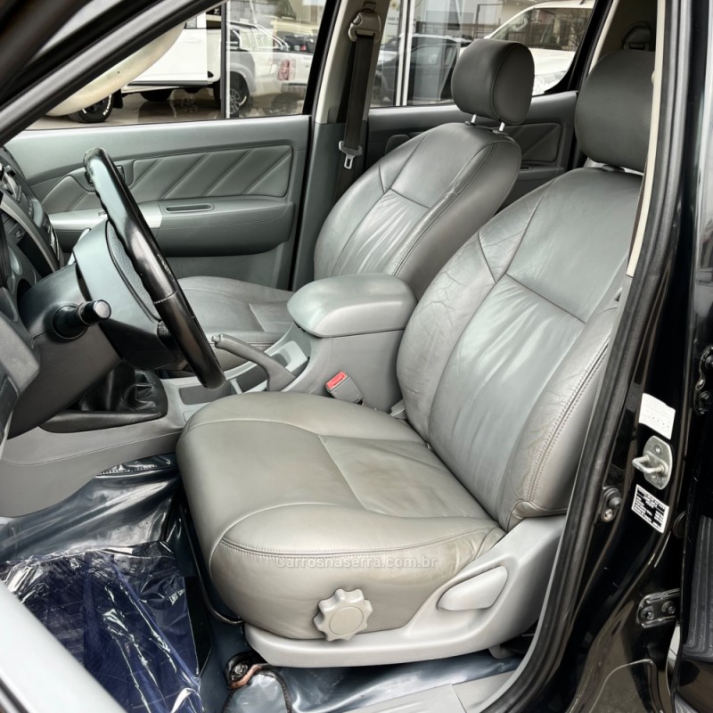 HILUX 3.0 SRV 4X4 CD 16V TURBO INTERCOOLER DIESEL 4P MANUAL - 2010 - VACARIA