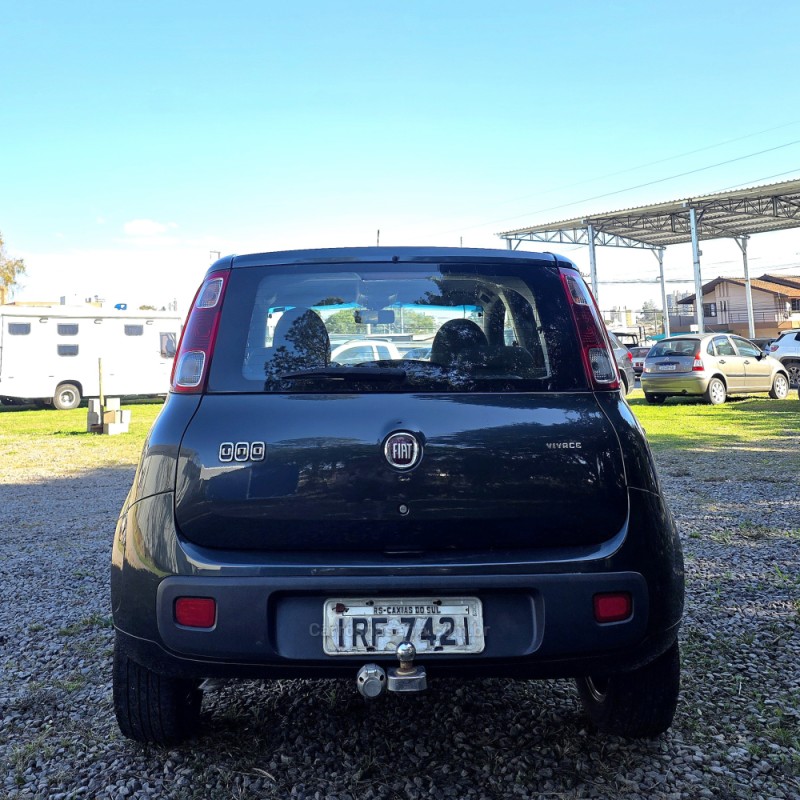 UNO 1.0 EVO VIVACE 8V FLEX 4P MANUAL - 2011 - CAXIAS DO SUL