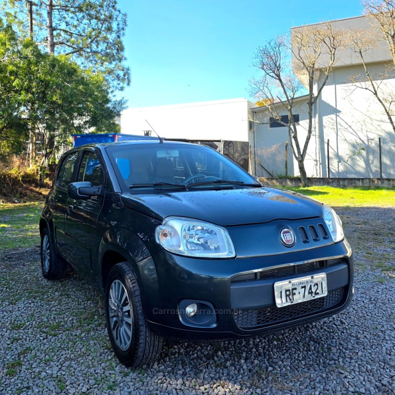 UNO 1.0 EVO VIVACE 8V FLEX 4P MANUAL - 2011 - CAXIAS DO SUL