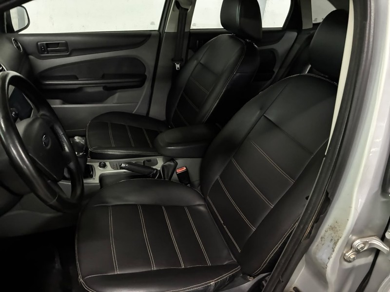 FOCUS 1.6 8V FLEX 4P MANUAL - 2011 - BOM PRINCíPIO